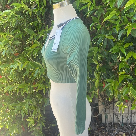 New! URBAN OUTFITTERS Top - Picture 2 of 7